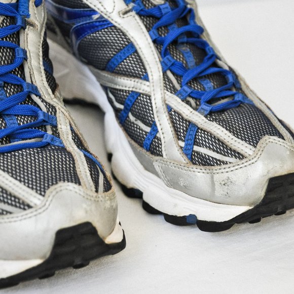 Nike ACG Silver and Blue Sneakers - Picture 13 of 13